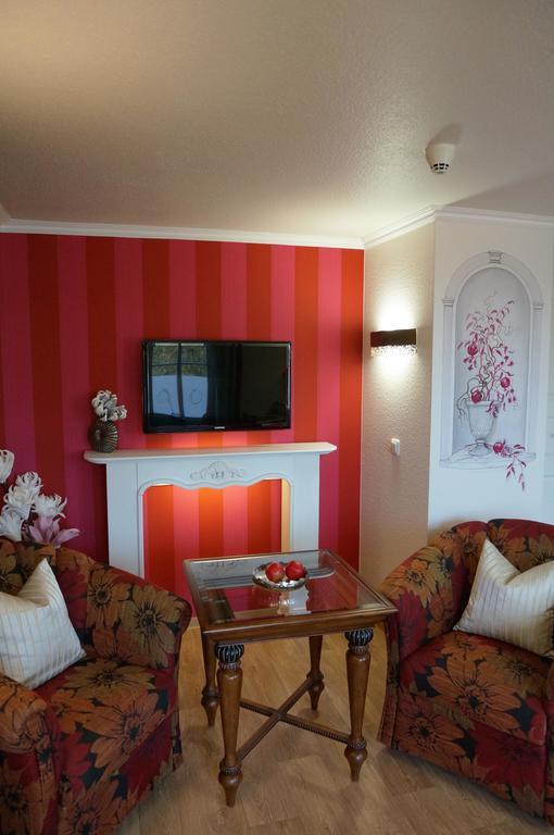 Deluxe Apartments Der "Alten Apotheke" بريرو الغرفة الصورة