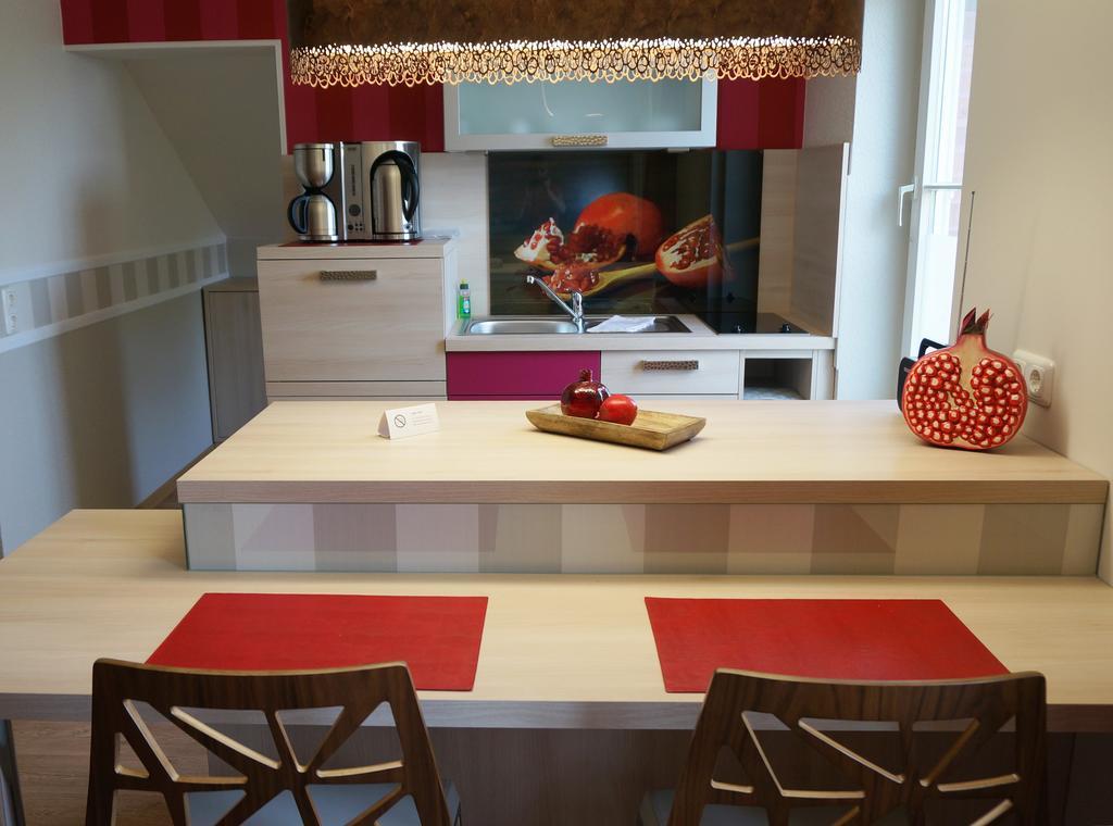 Deluxe Apartments Der "Alten Apotheke" بريرو الغرفة الصورة